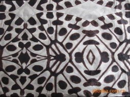 紹興華冕紡織品 在“絲綢之府”的經緯中編織未來